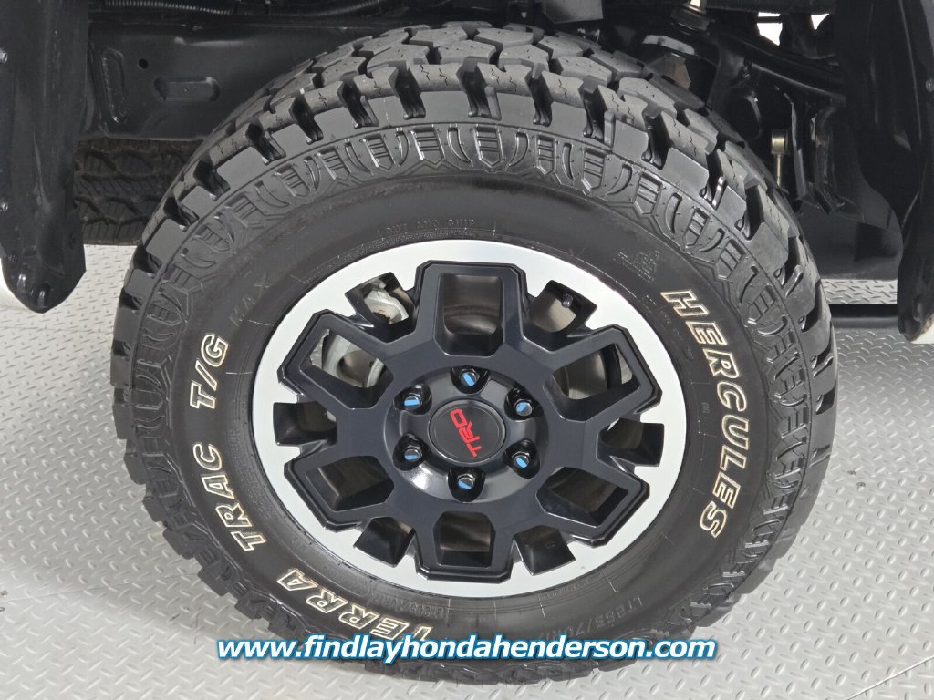 Used 2024 Toyota Tacoma TRD Off-Road AWD/4WD image 11