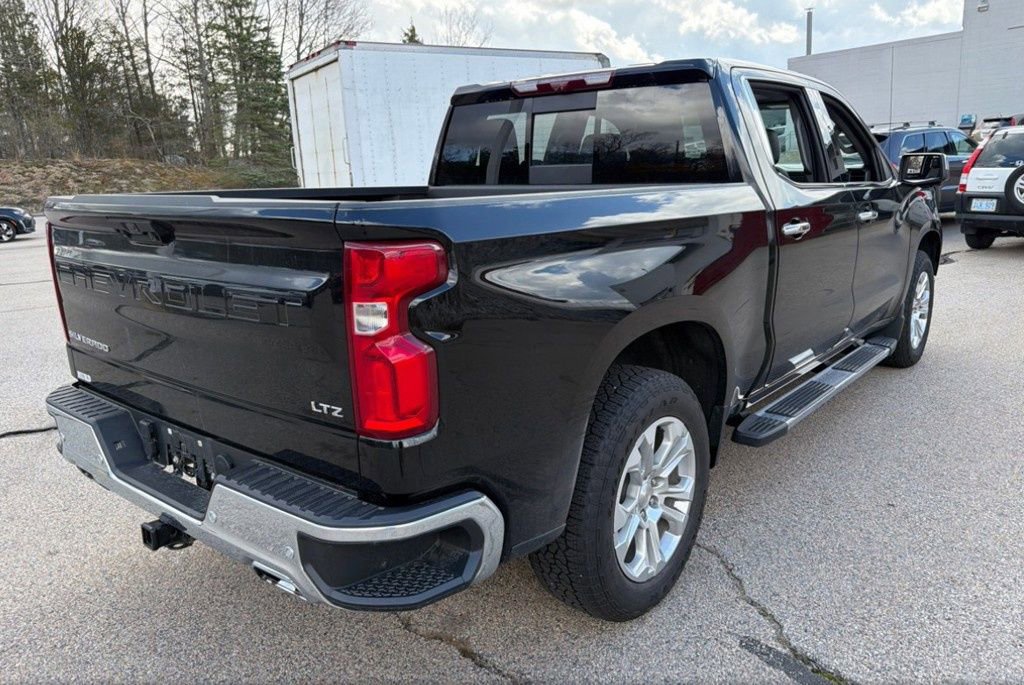 Used 2023 Chevrolet Silverado 1500 LTZ w/ LTZ Premium Package image 4