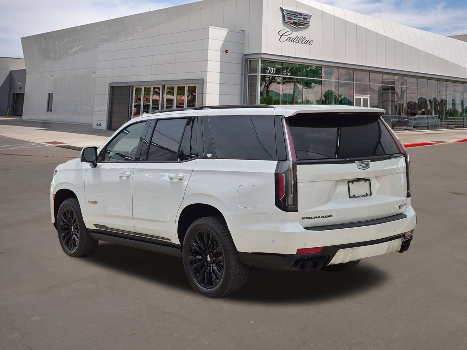 Certified 2024 Cadillac Escalade V w/ LPO, ONYX Package AWD/4WD image 4