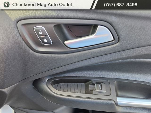 Used 2019 Ford Escape Titanium image 43