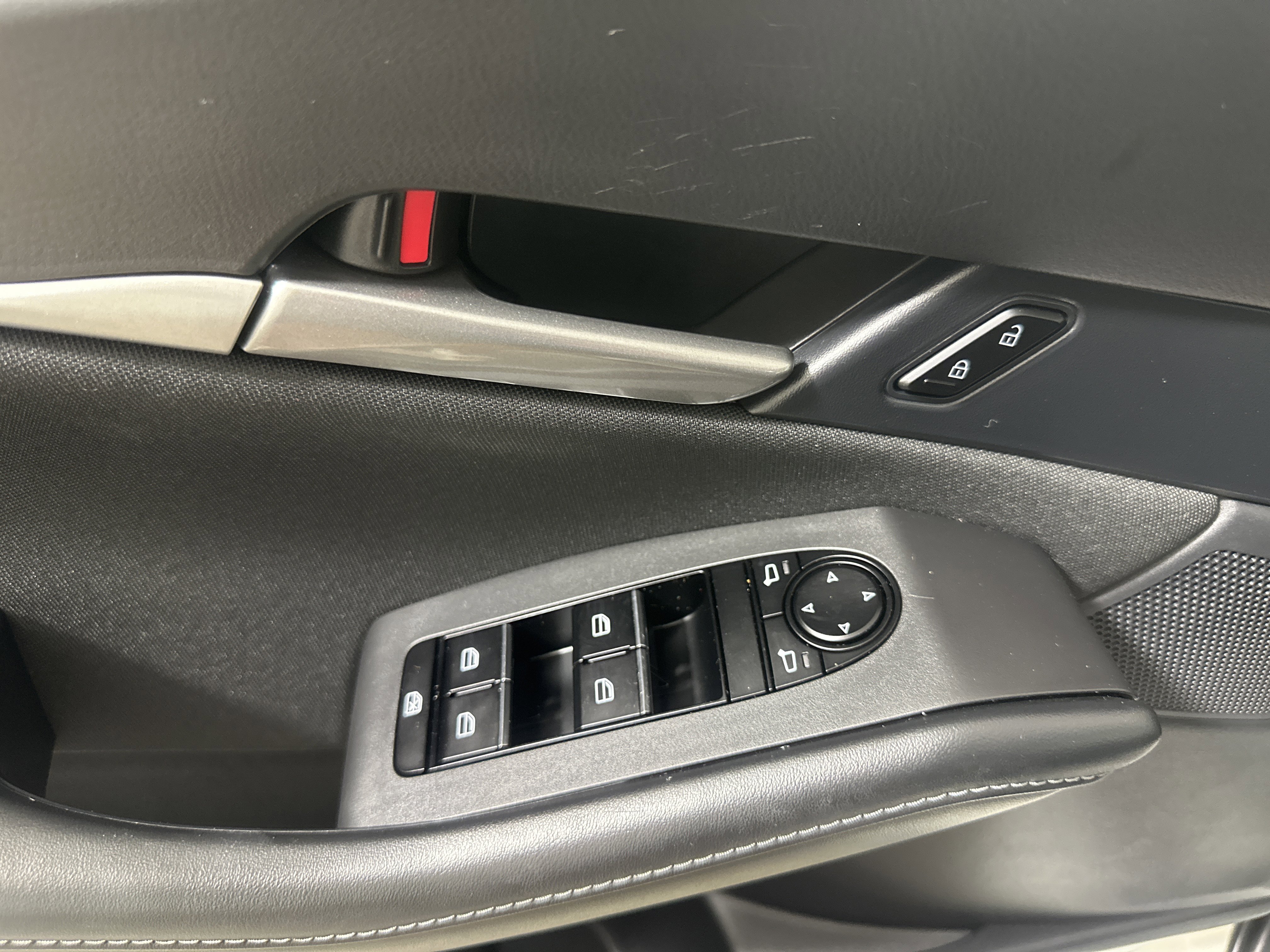 Used 2024 MAZDA CX-30 AWD 2.5 S image 11