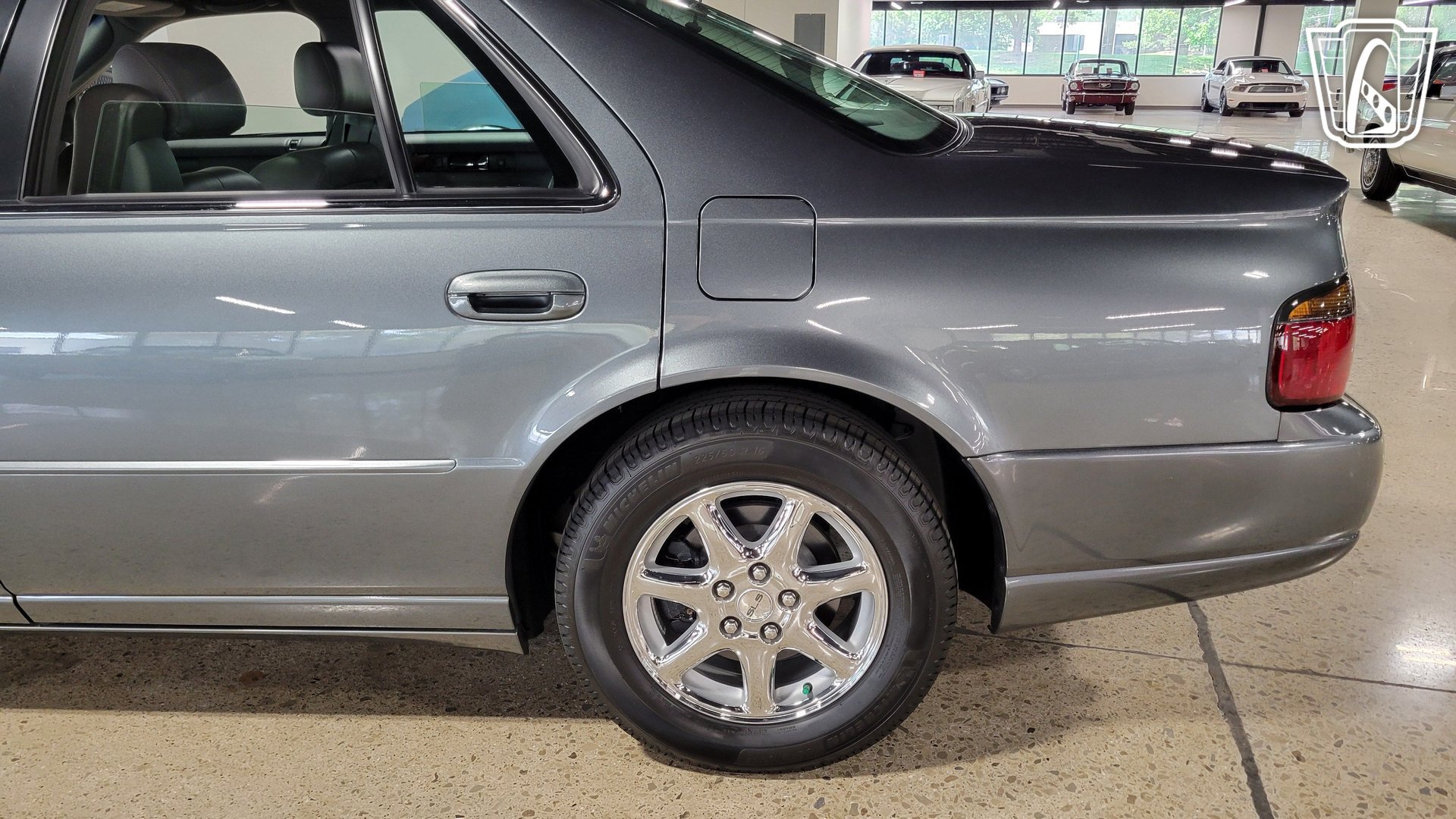 Used 2004 Cadillac Seville SLS w/ Preferred Equipment Group FWD image 27