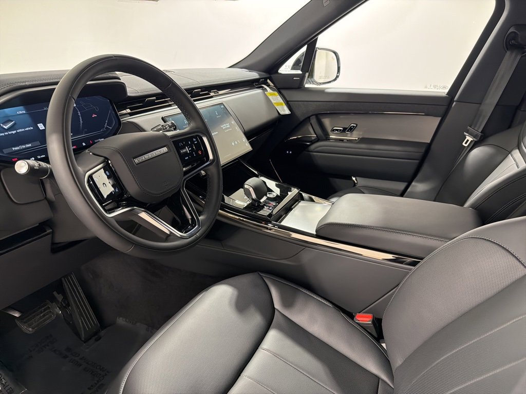 New 2025 Land Rover Range Rover Sport SE image 10