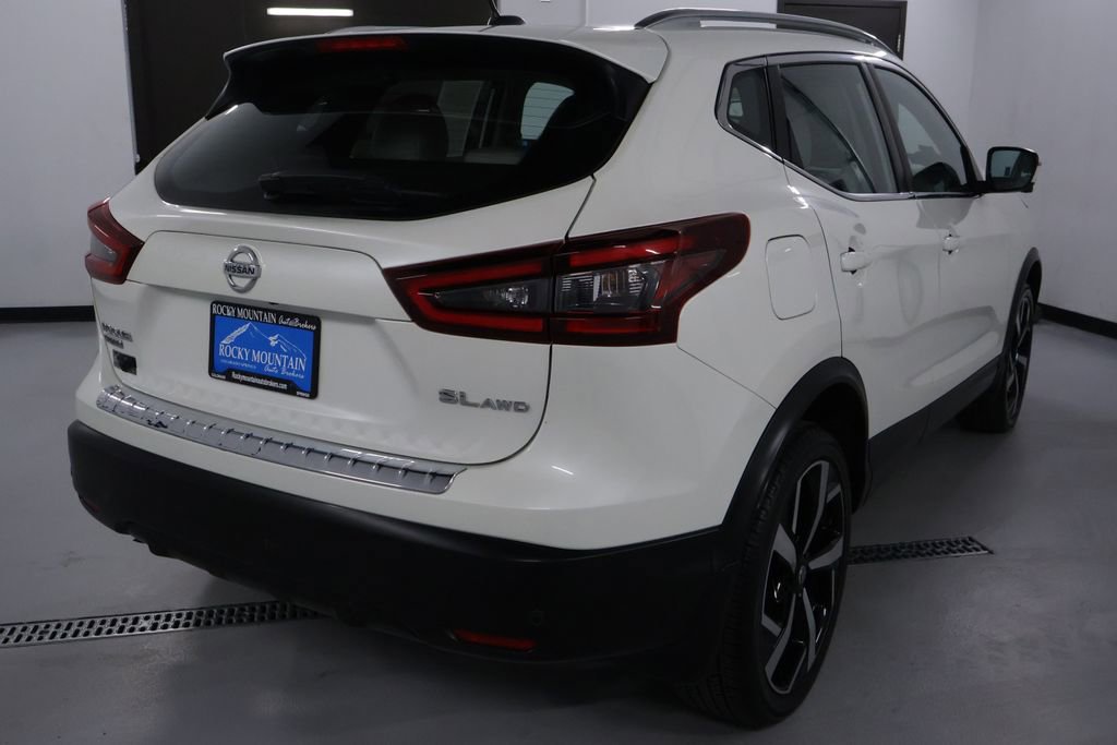 Used 2022 Nissan Rogue Sport SL w/ Premium Package image 7