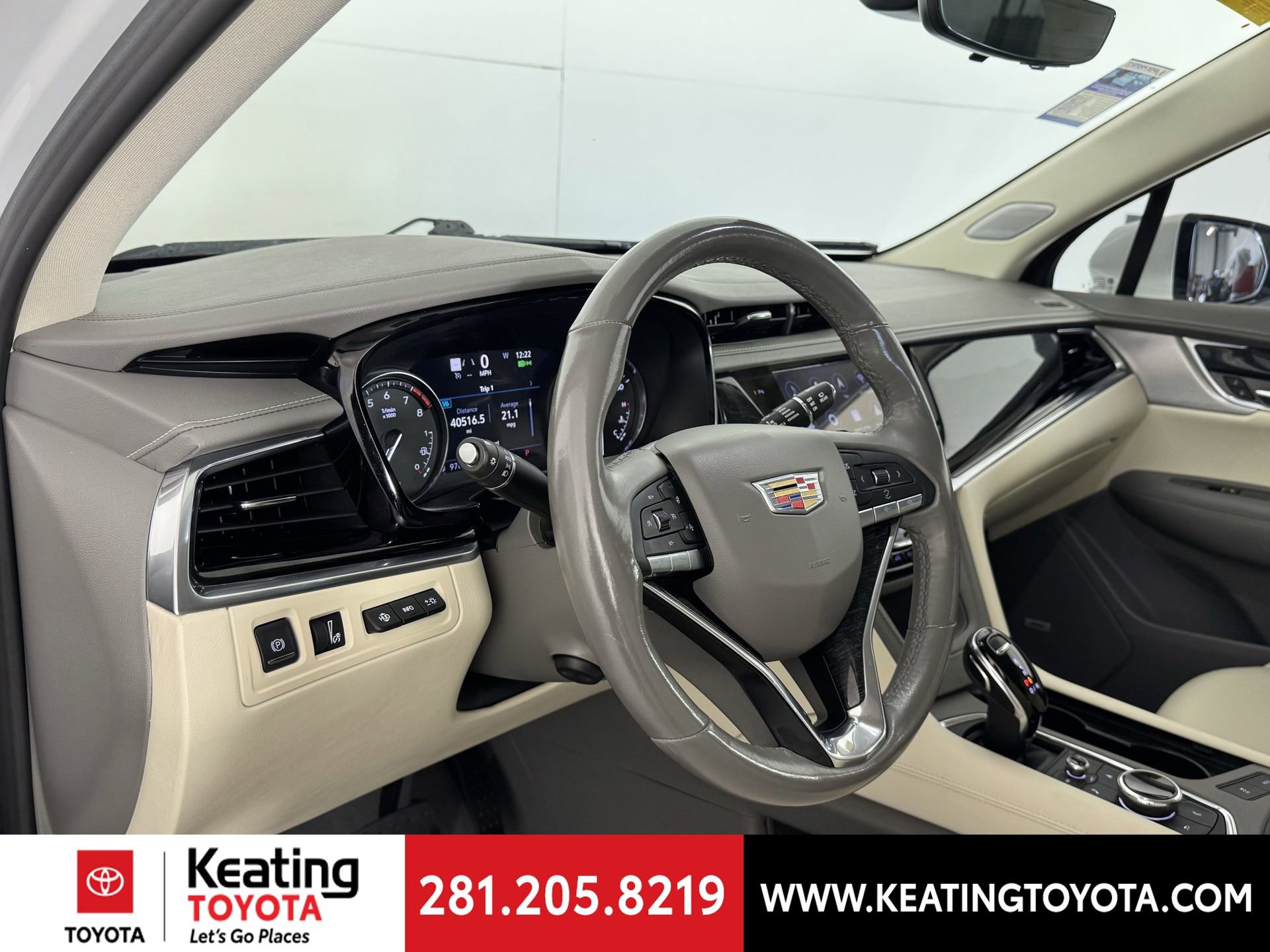 Used 2023 Cadillac XT6 Premium Luxury w/ Technology Package image 13