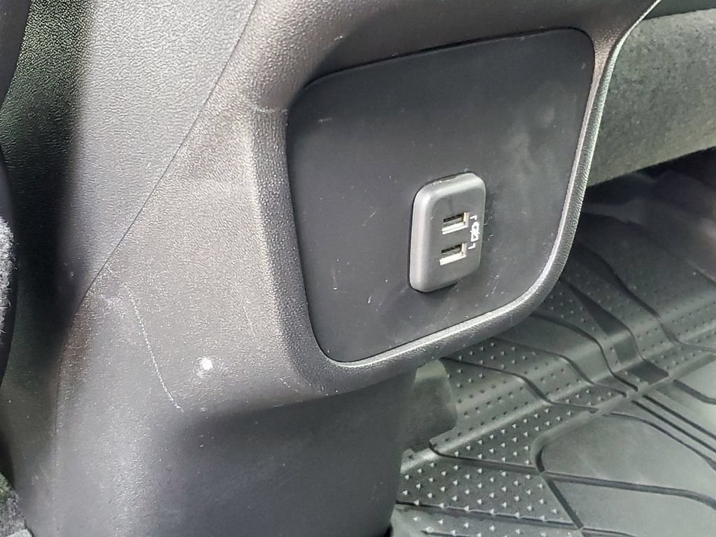 Used 2023 Chevrolet Equinox RS w/ LPO, Floor Liner Package AWD/4WD image 28
