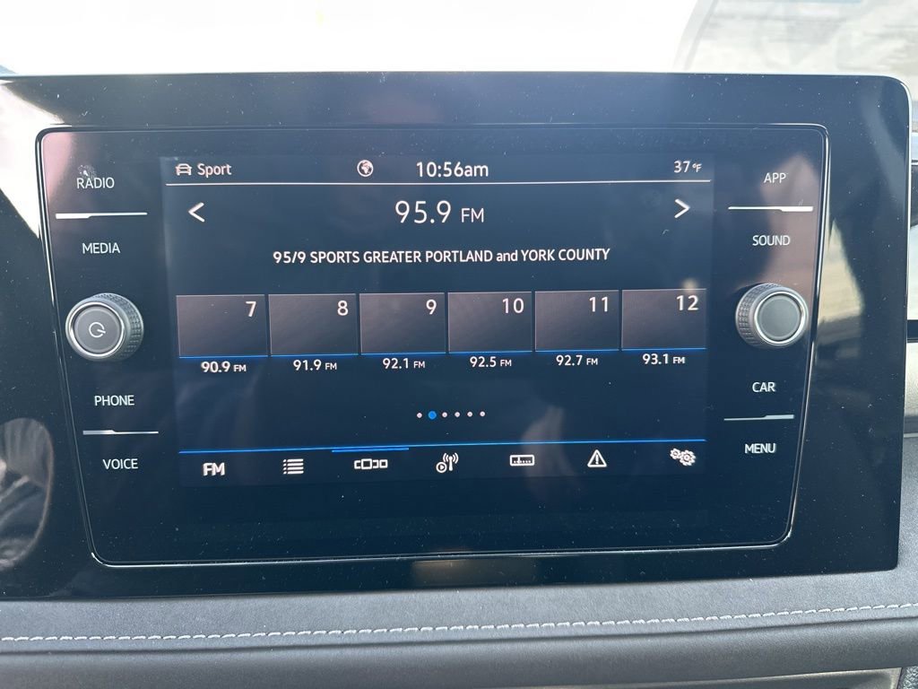New 2026 Volkswagen Taos SE image 17