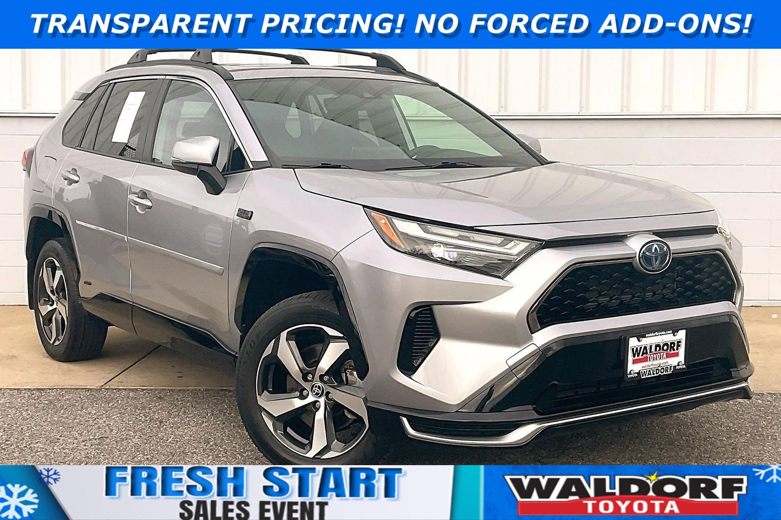 Used 2023 Toyota RAV4 SE video 1