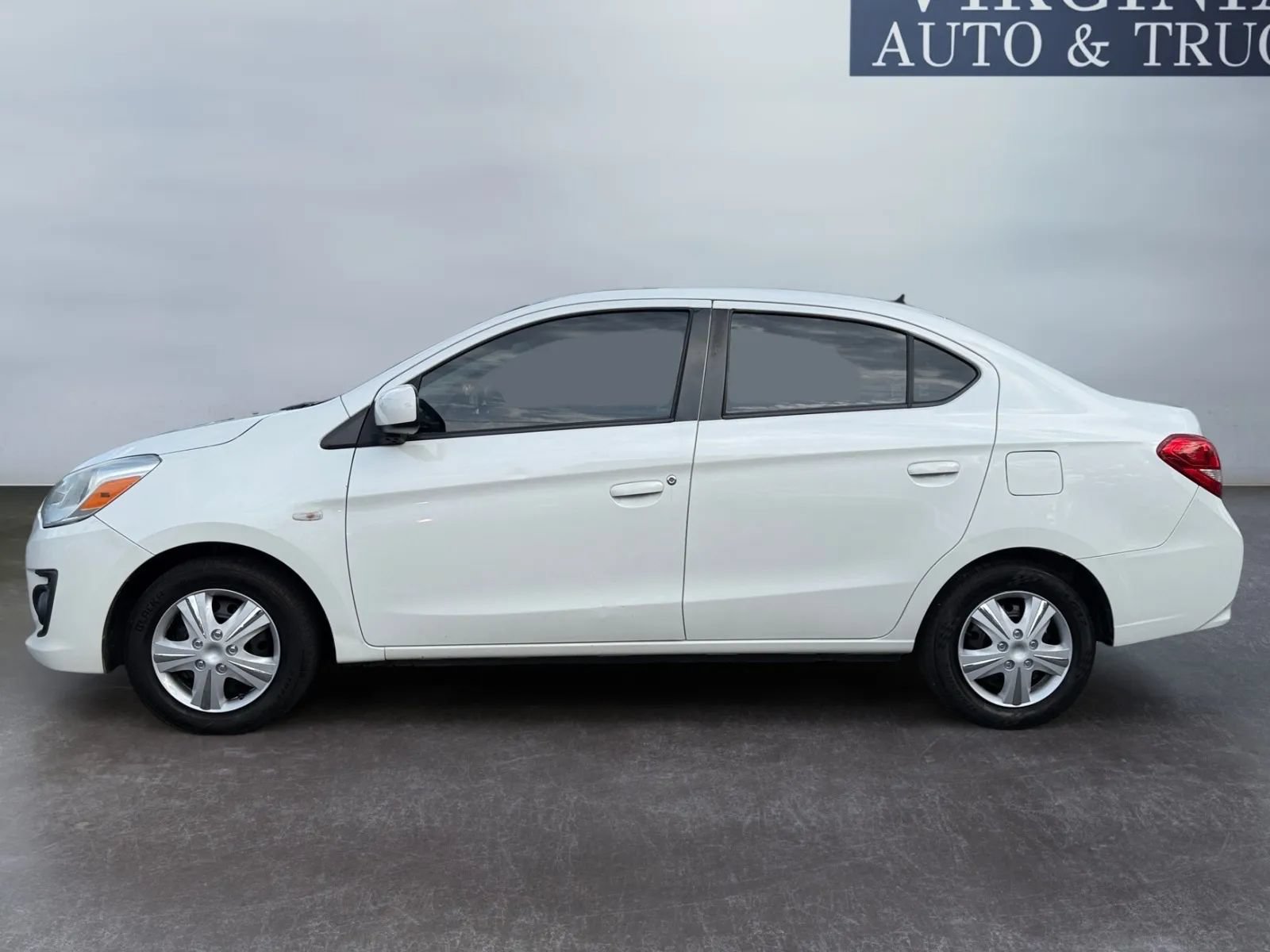 Used 2018 Mitsubishi Mirage G4 ES FWD image 2