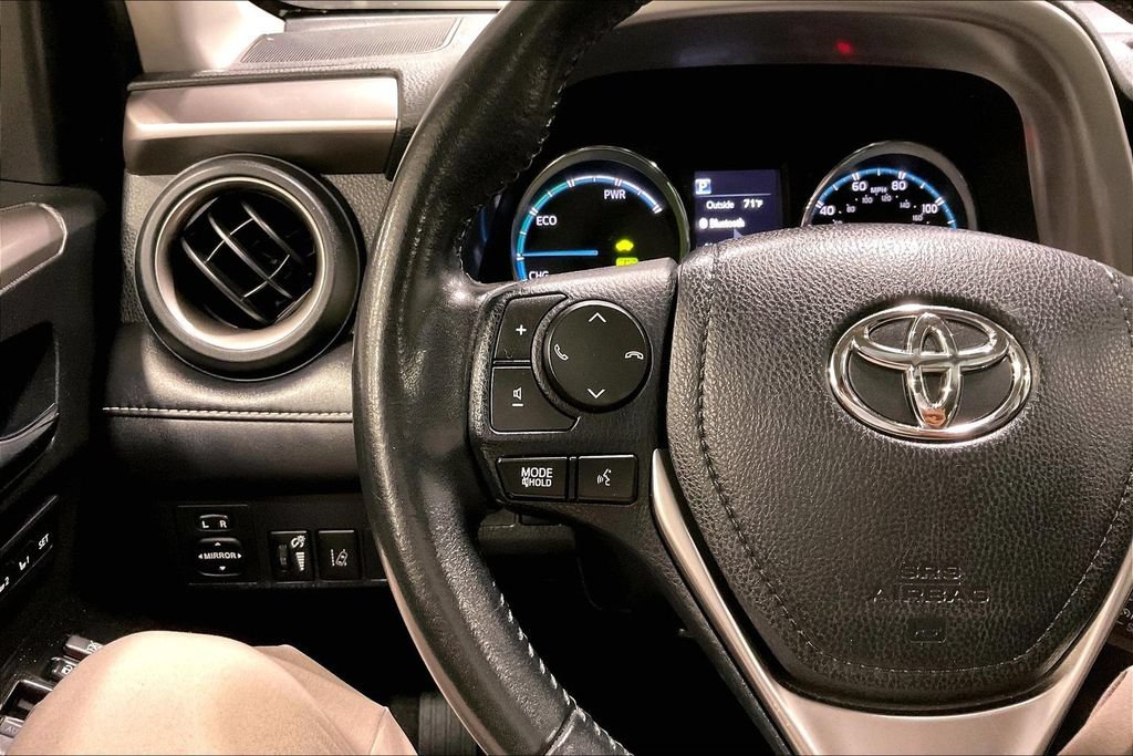 Used 2018 Toyota RAV4 Limited AWD/4WD image 10
