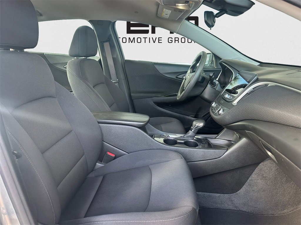 Used 2024 Chevrolet Malibu LT image 25