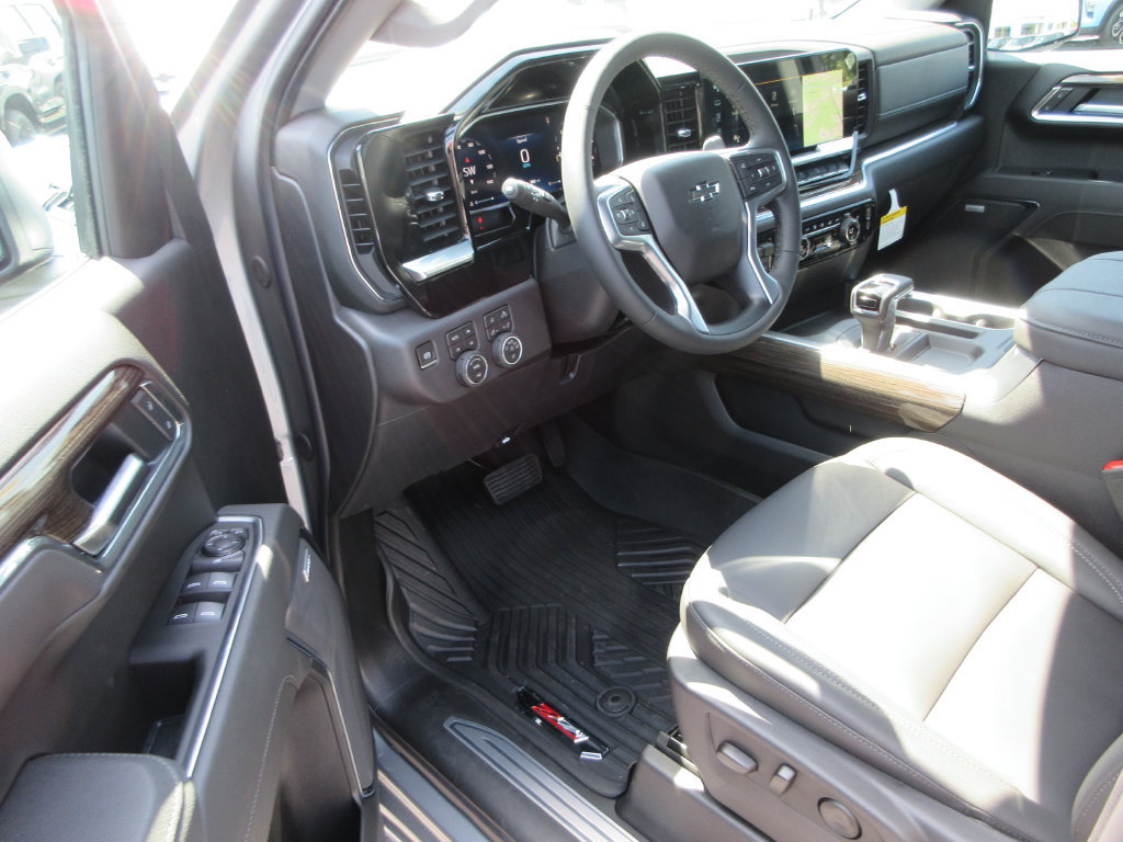 New 2026 Chevrolet Silverado 1500 LT Trail Boss w/ LT Trail Boss Premium Package AWD/4WD image 17