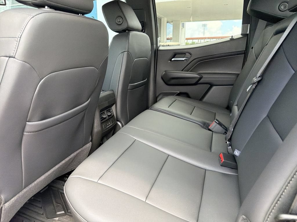 New 2026 GMC Canyon Elevation w/ Convenience Package RWD image 16