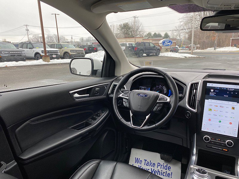 Certified 2022 Ford Edge Titanium w/ Cargo Accessory Package image 19