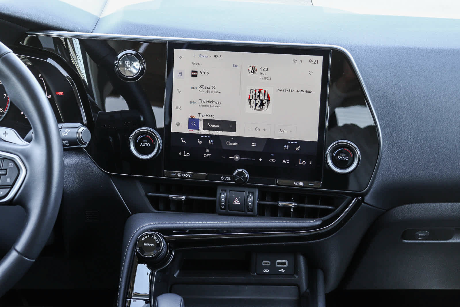 Certified 2025 Lexus NX 250 FWD w/ Premium Package image 14