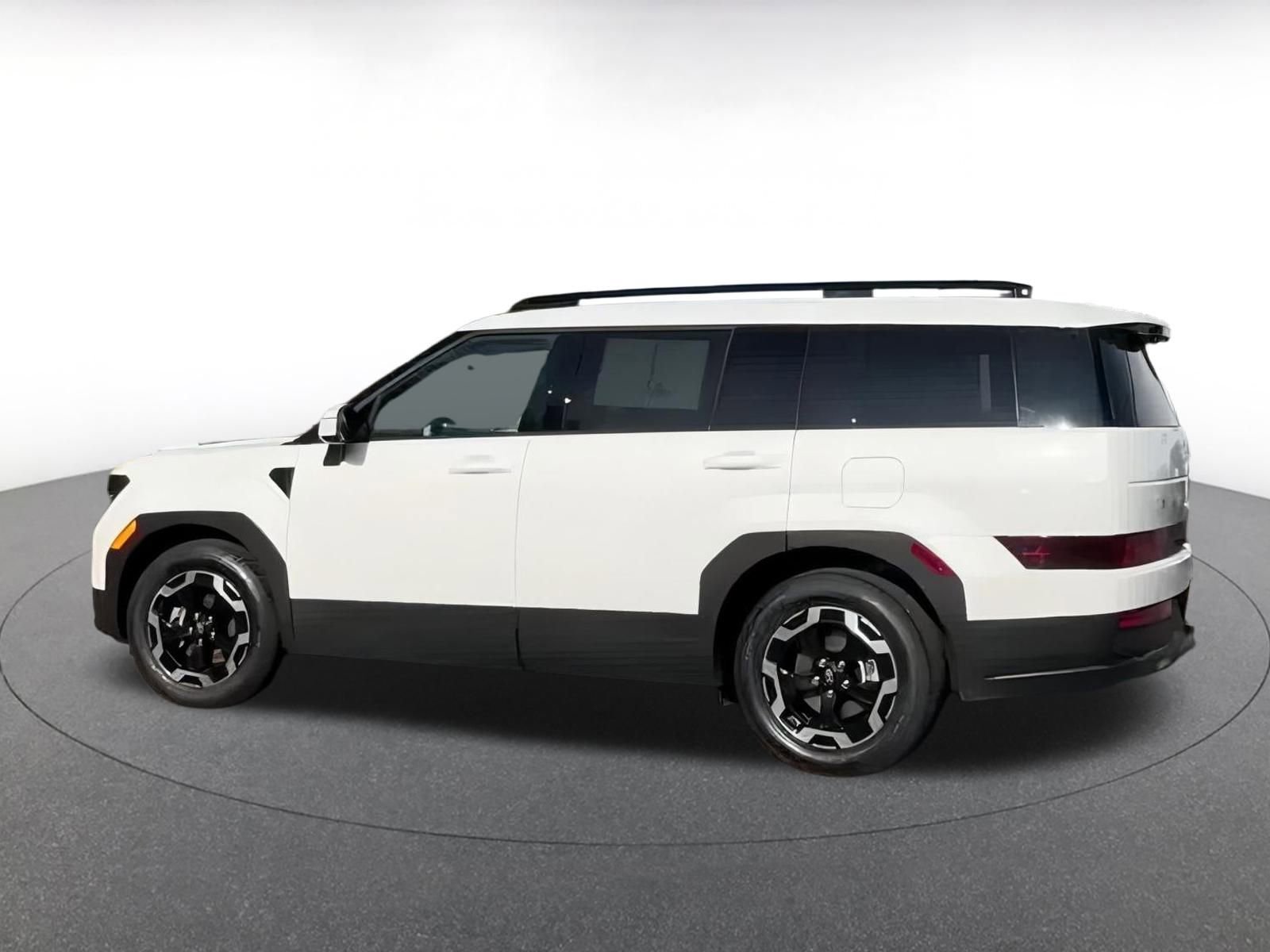 Used 2025 Hyundai Santa Fe SEL image 7