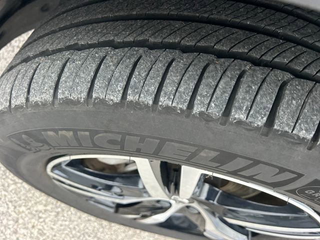 Used 2024 Volvo XC40 B5 Core image 50