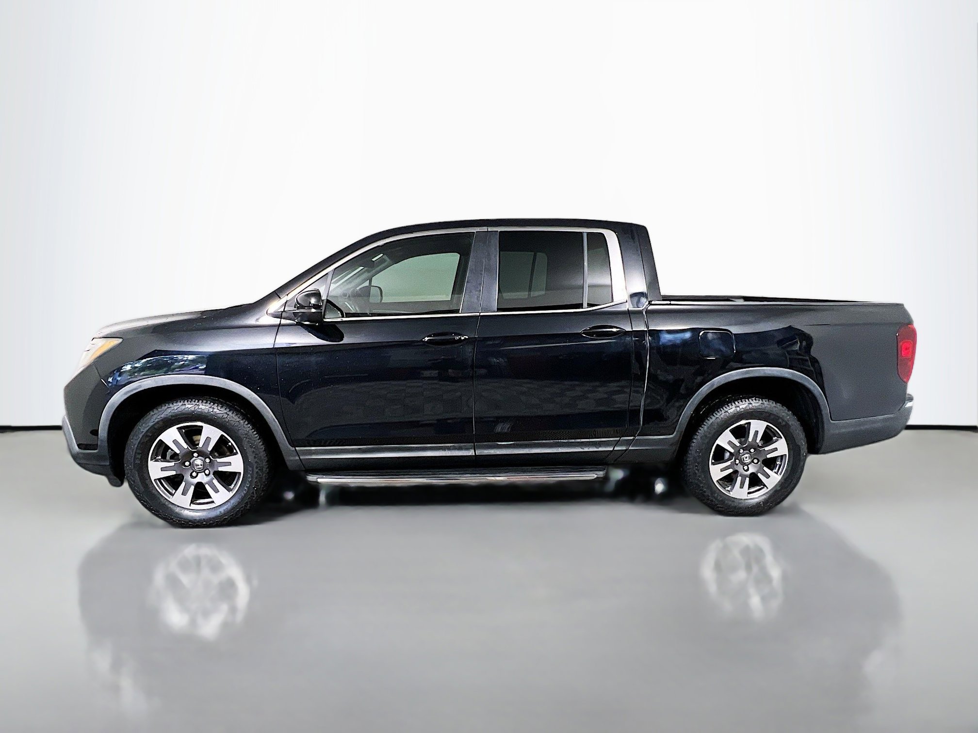 Used 2017 Honda Ridgeline RTL image 8