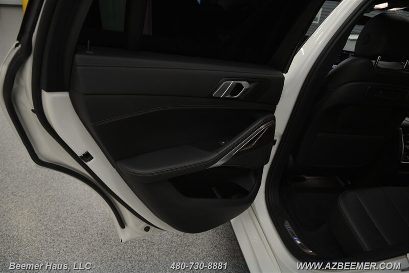 Used 2022 BMW X6 xDrive40i w/ M Sport Package AWD/4WD image 41