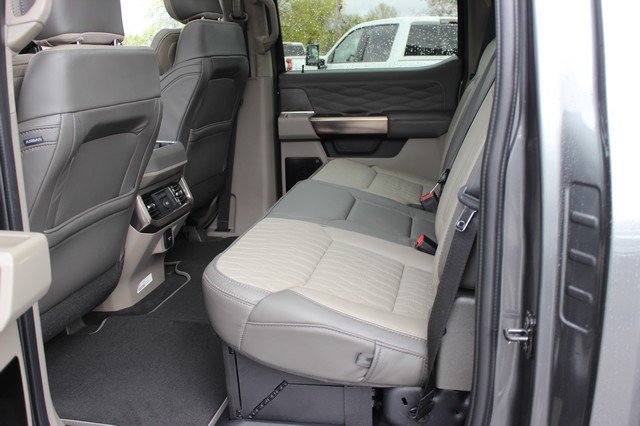 Used 2026 Ford F450 Platinum w/ Platinum Plus Package image 14