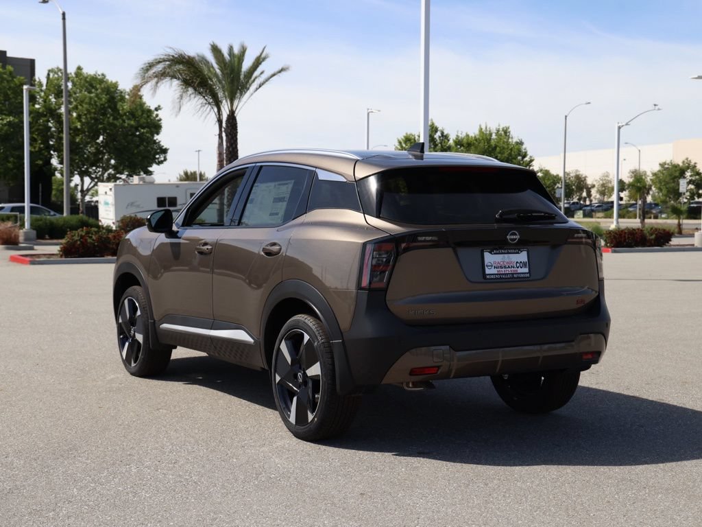 New 2026 Nissan Kicks SR FWD image 6