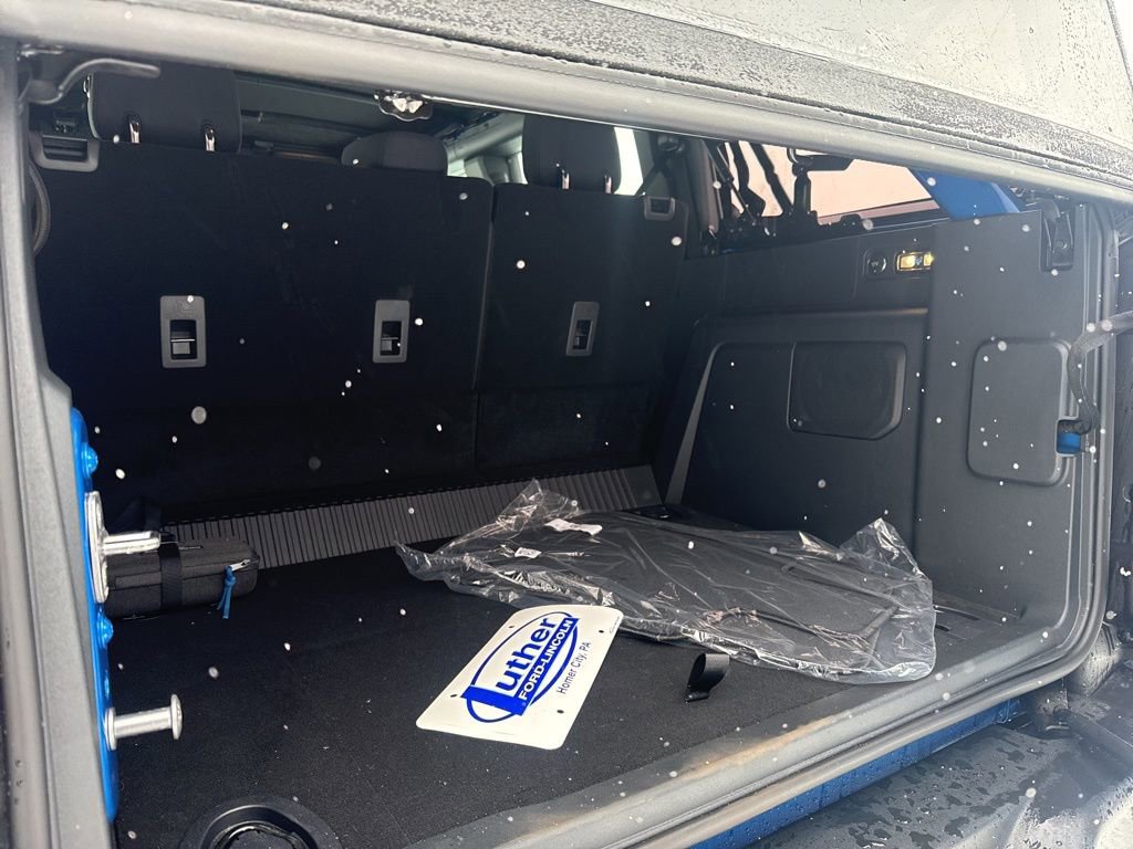 New 2025 Ford Bronco 4-Door image 30
