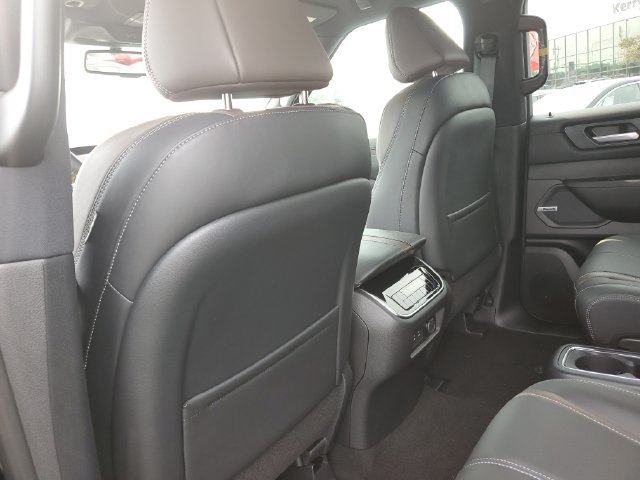 New 2026 Nissan Armada SL w/ Captain's Chari Seat Package AWD/4WD image 18