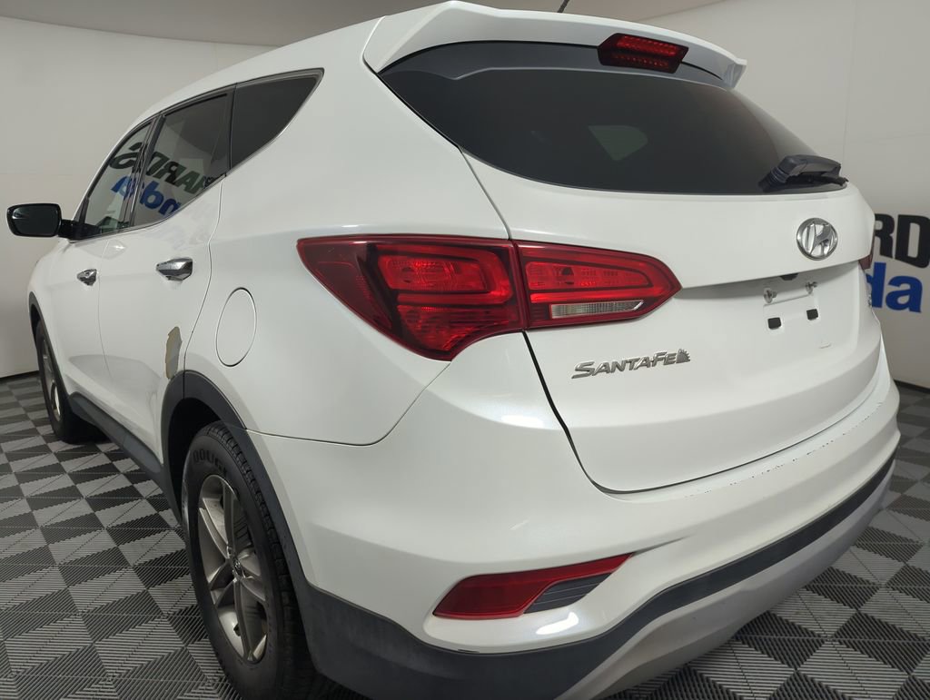 Used 2018 Hyundai Santa Fe Sport FWD image 2