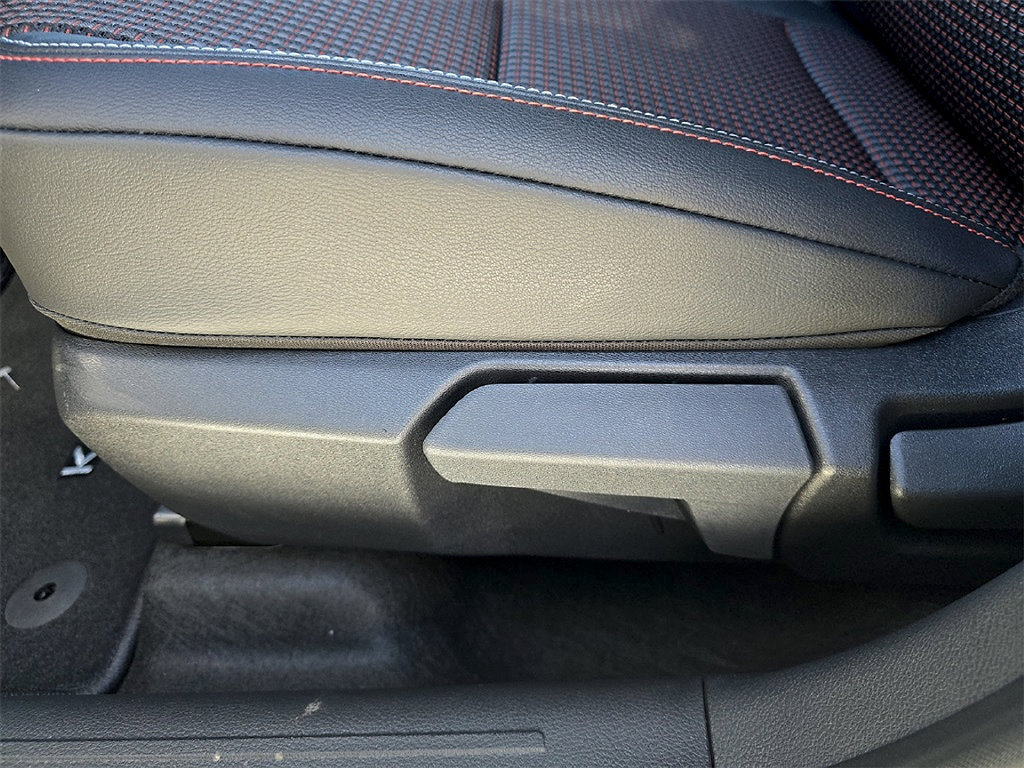 New 2027 Nissan Kicks SR AWD/4WD image 17