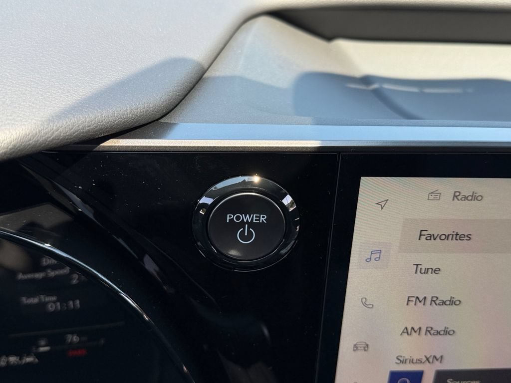 New 2026 Lexus TX 500h AWD image 28
