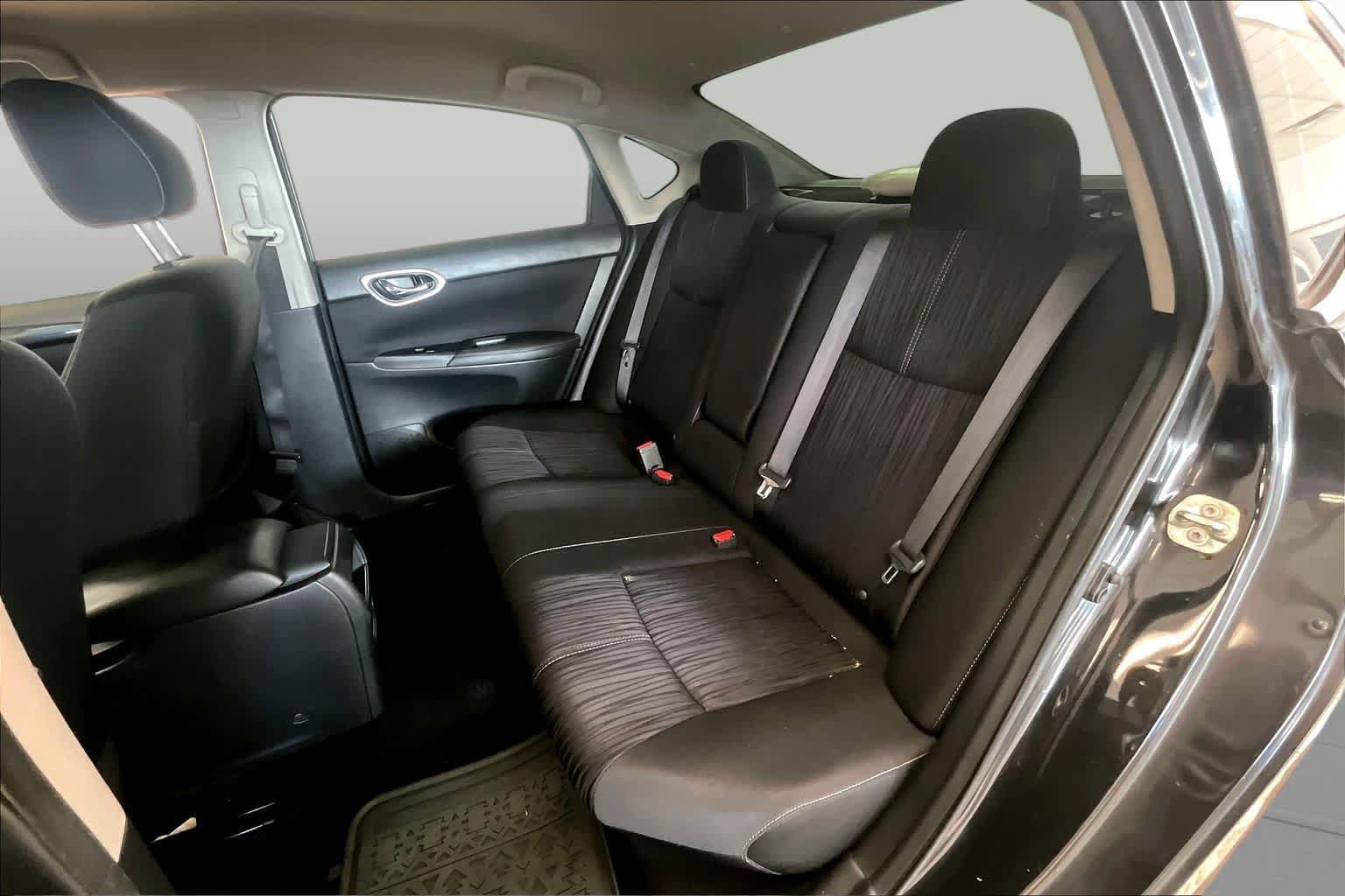 Used 2017 Nissan Sentra SV FWD image 18