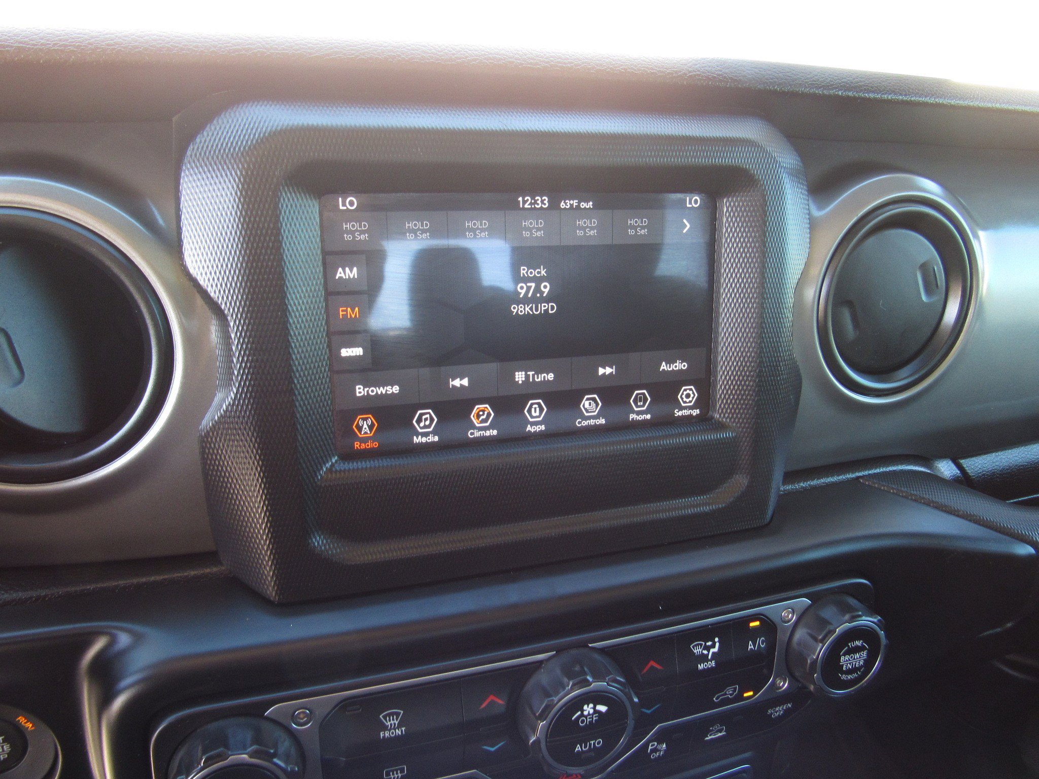 Used 2021 Jeep Gladiator Willys image 18