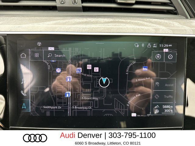 Certified 2024 Audi Q8 e-tron Premium Plus w/ Premium Plus Package AWD/4WD image 19