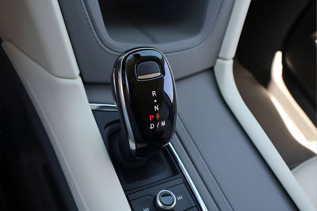 New 2026 Cadillac XT5 Premium Luxury AWD/4WD image 24