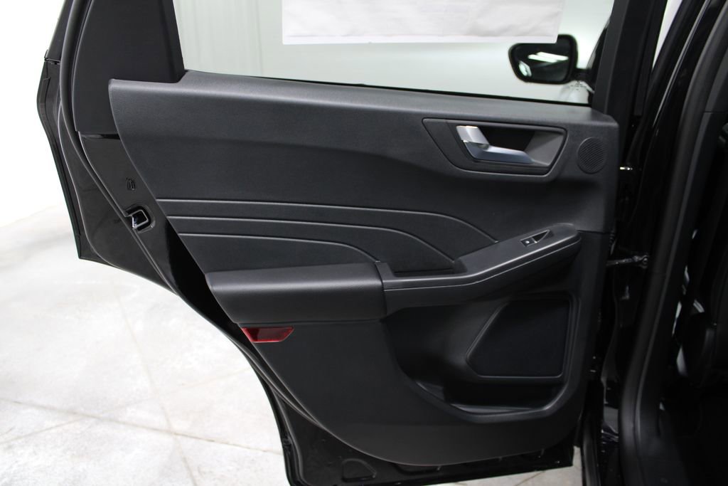 New 2025 Ford Escape SE w/ PHEV Premium Package image 25