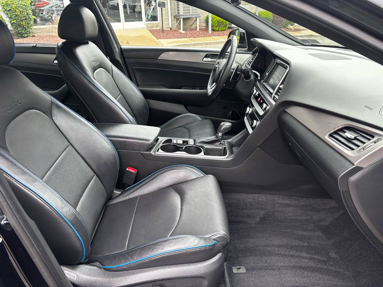 Used 2018 Hyundai Sonata Limited w/ Cargo Package FWD image 27