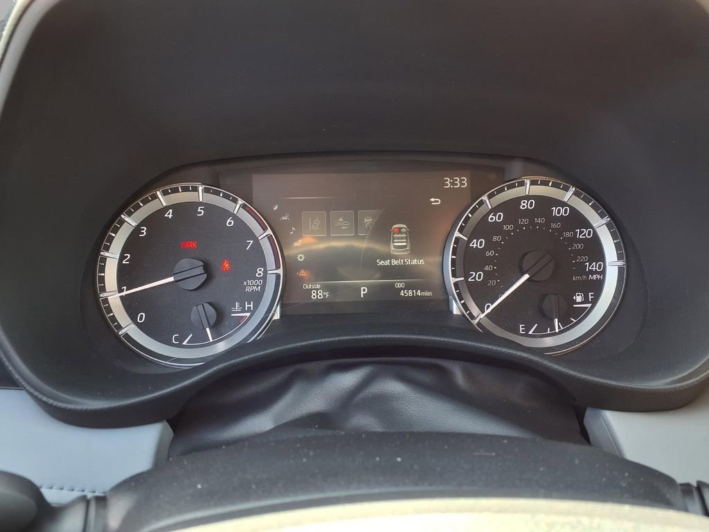 Used 2023 Toyota Highlander L FWD image 16