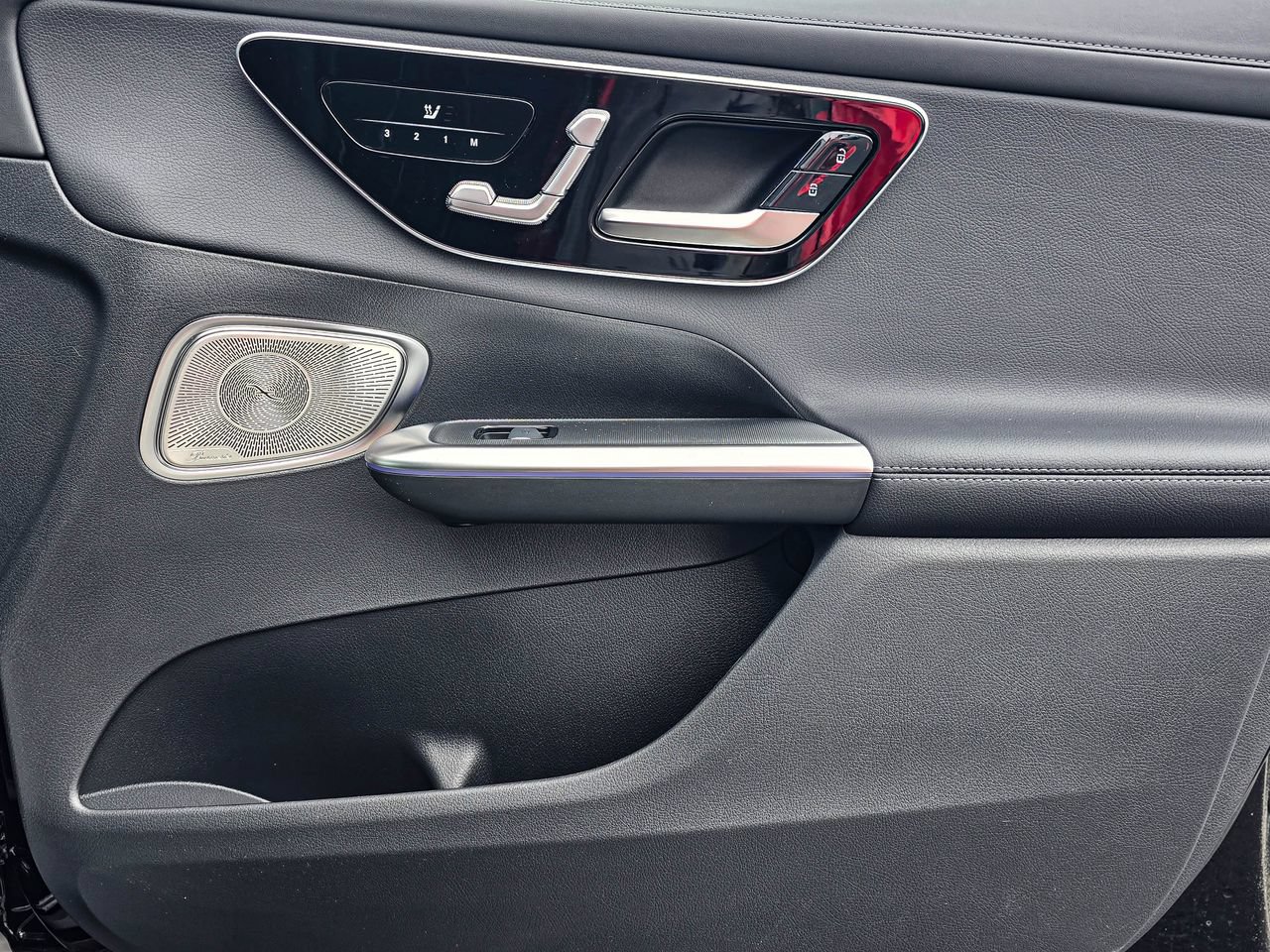 New 2026 Mercedes-Benz GLC 300 4MATIC image 38