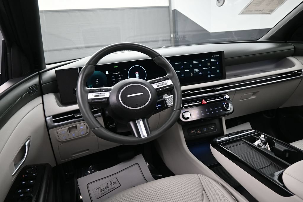 Used 2026 Hyundai Tucson Limited AWD/4WD image 10