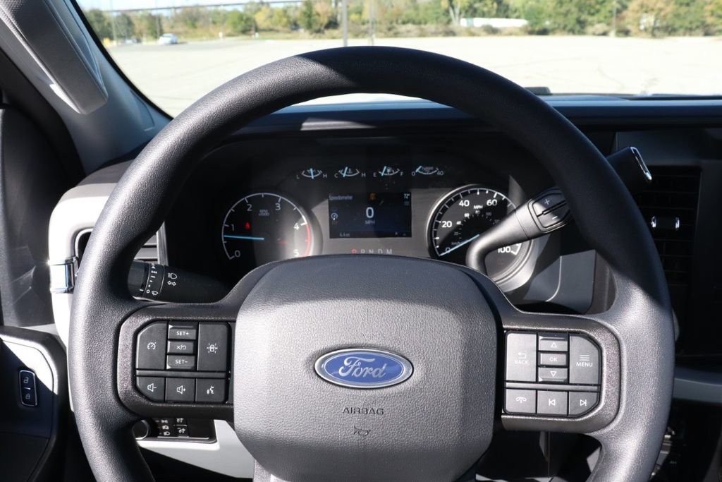 New 2026 Ford F550 4x4 Regular Cab Super Duty image 16