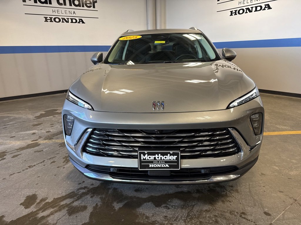 Used 2025 Buick Envision Preferred image 2