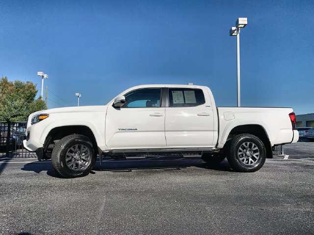 Used 2023 Toyota Tacoma SR5 w/ Technology Package AWD/4WD image 5