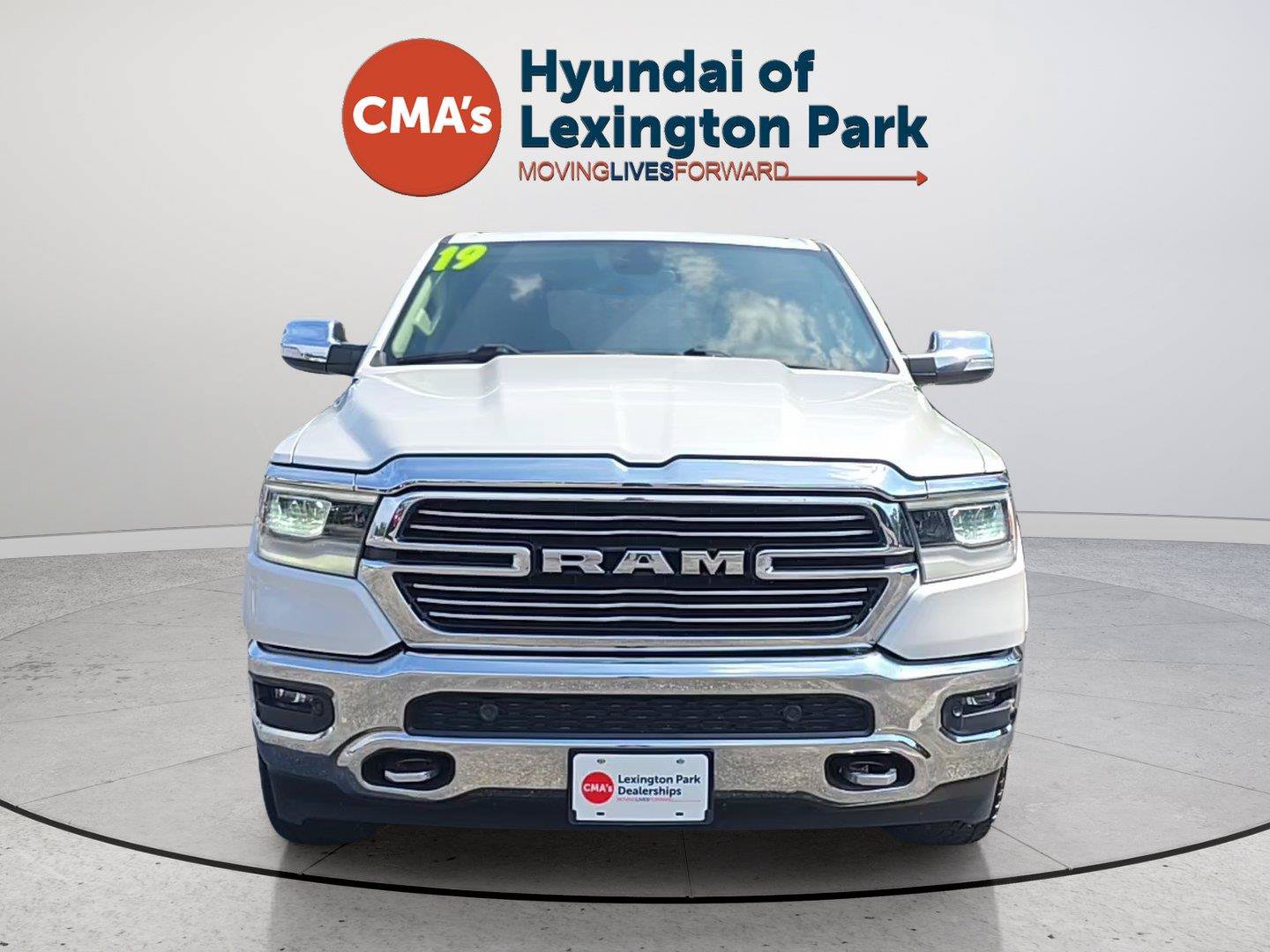 Used 2019 RAM 1500 Laramie AWD/4WD image 8