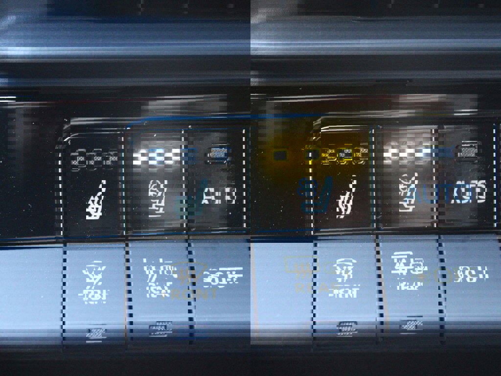 New 2026 Toyota Crown Signia image 16