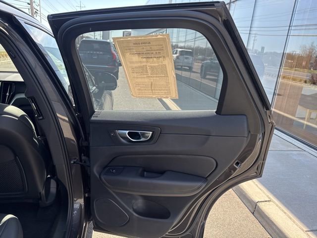 Certified 2025 Volvo XC60 B5 Plus image 12