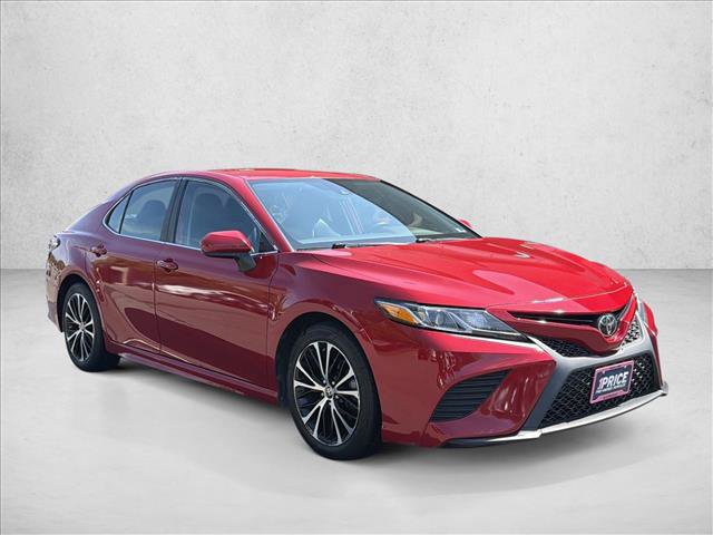 Used 2020 Toyota Camry SE FWD image 3