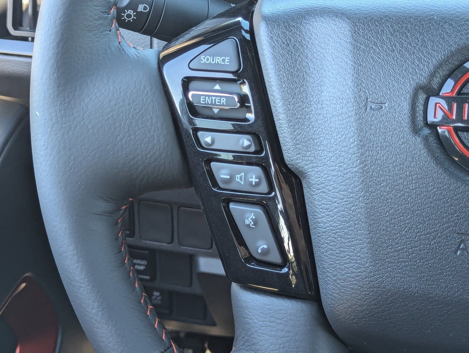 New 2026 Nissan Frontier Pro-X w/ Pro-X Convenience Package image 25