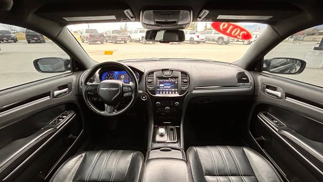 Used 2019 Chrysler 300 S image 12
