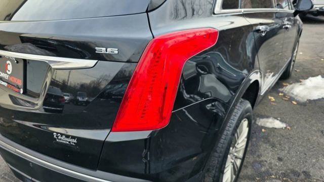 Used 2017 Cadillac XT5 Luxury w/ Driver Awareness Package AWD/4WD image 48