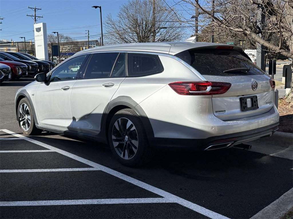 Used 2019 Buick Regal Preferred w/ Sights and Sounds Package image 4